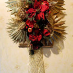 Poinsettia Wall Hanging: DIY Christmas decoration