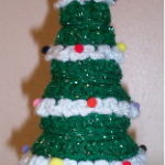 Crocheted Christmas Tree Pattern - With Garland